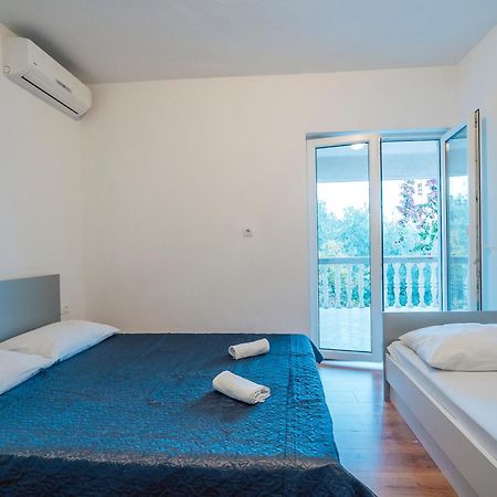 Apt White Idyll, 3 Bedrooms, 3 Bathrooms, Terrace Apt Promajna Ngoại thất bức ảnh