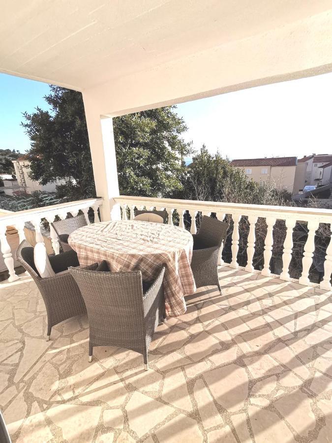 Apt White Idyll, 3 Bedrooms, 3 Bathrooms, Terrace Apt Promajna Ngoại thất bức ảnh